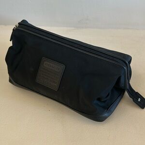 COACH Men’s Dopp Kit